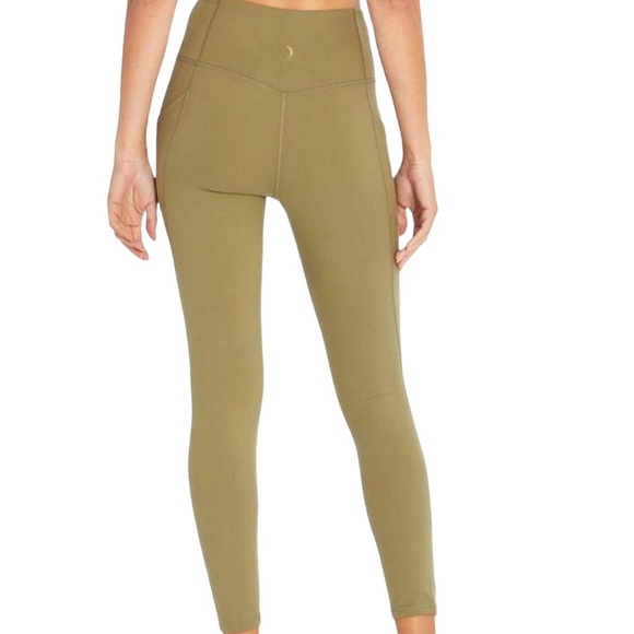 The Jessica legging
JESSICA SIMPSON - Picture 2 of 4